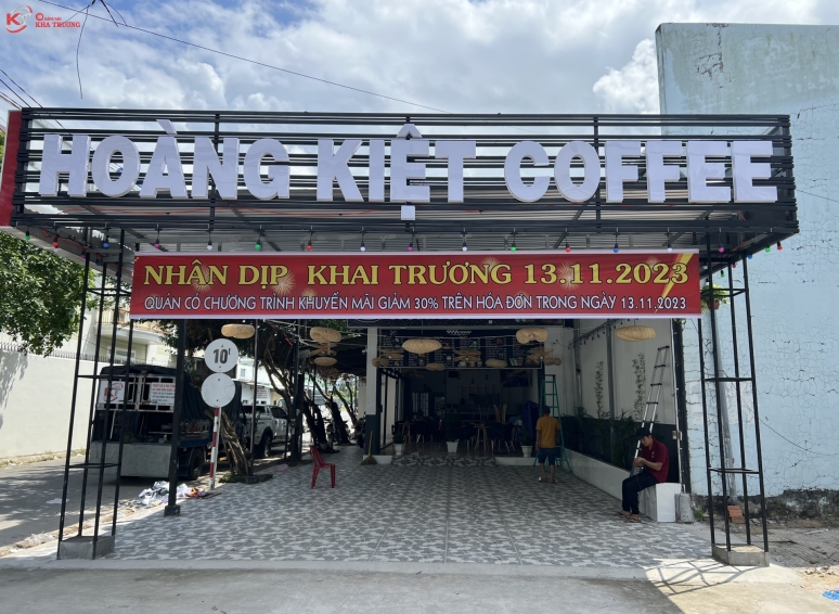 Chữ nổi đèn âm - Hoàng Kiệt Coffee