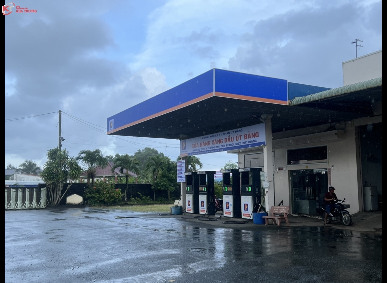 Bảng hiệu bạt in UV - Cửa hàng xăng dầu Út Bằng