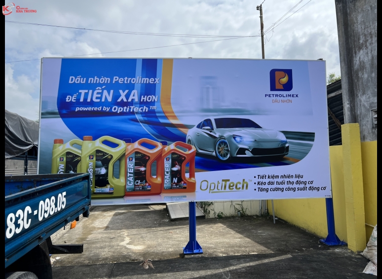 Bảng hiệu bạt in UV - Tiến Xa