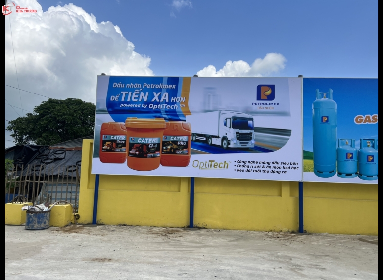 Bảng hiệu bạt in UV - Tiến Xa