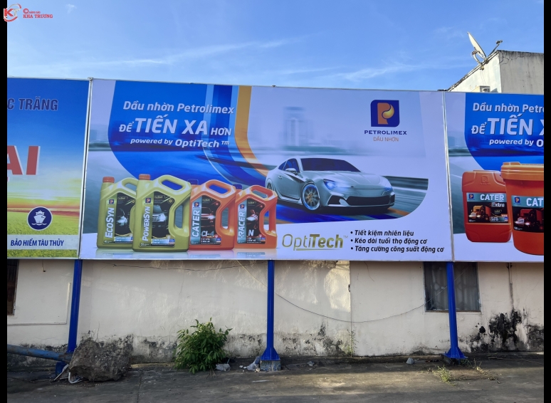 Bảng hiệu bạt in UV - Tiến Xa